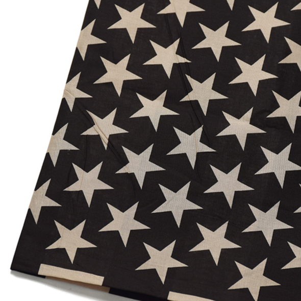 F6N-2G5 / 27" MONOCHROME US FLAG BANDANA